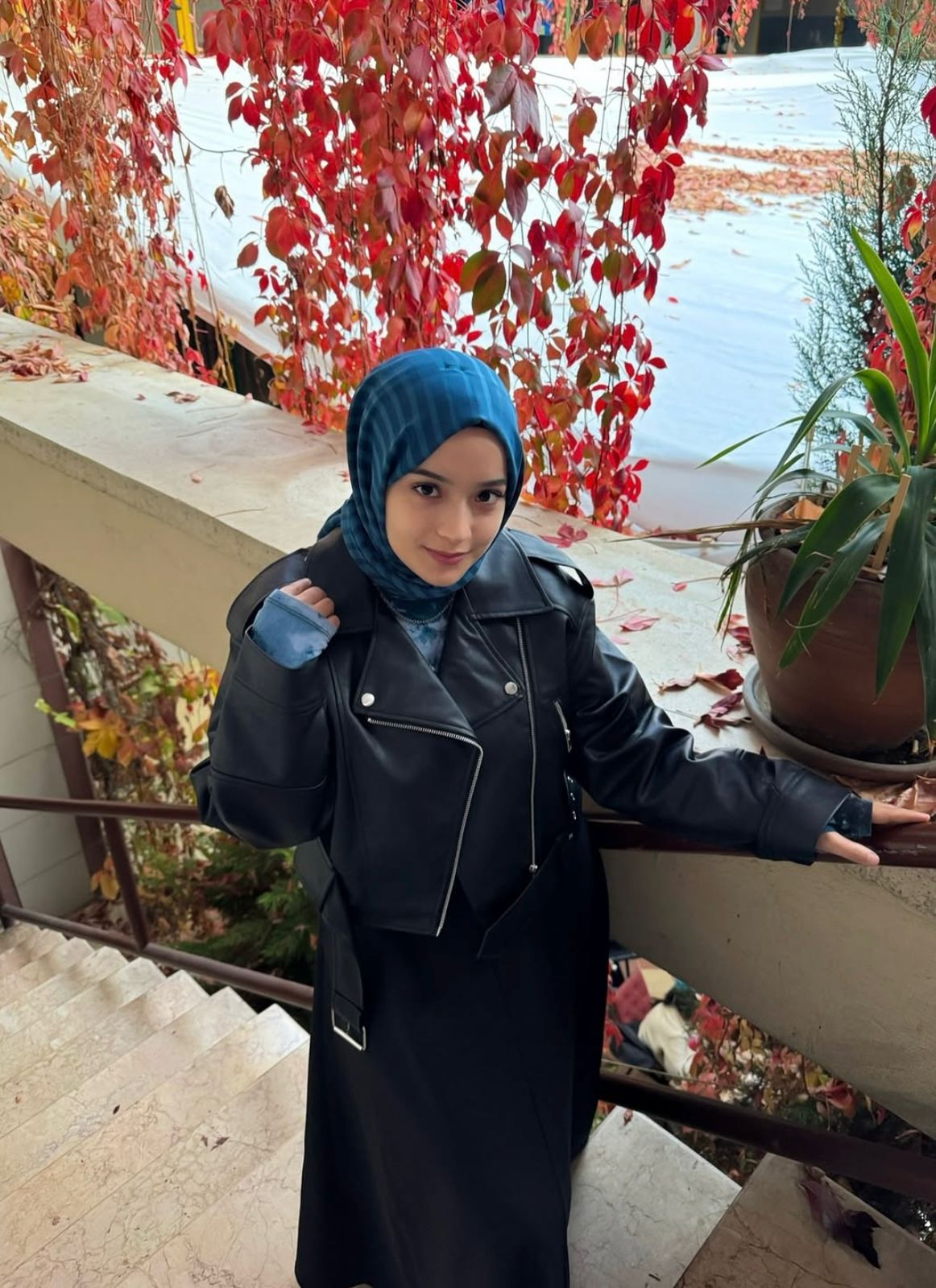 Çınaraltı Sadık Bayan Bayan Escort Neval
