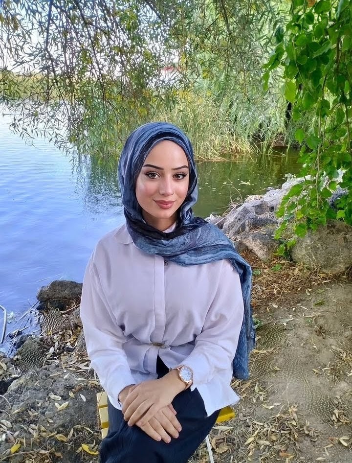 Bulgur İranlı Escort Bayan Kadeh